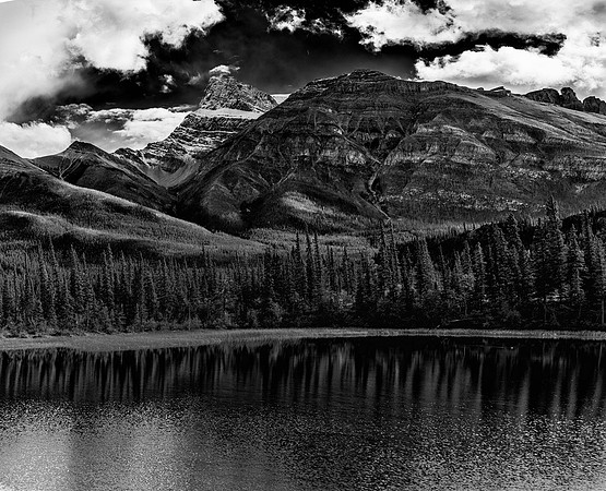 Mt. Peskitt in Black and White - Drew May Photo 20210918_SR_0158-Pano-Edit