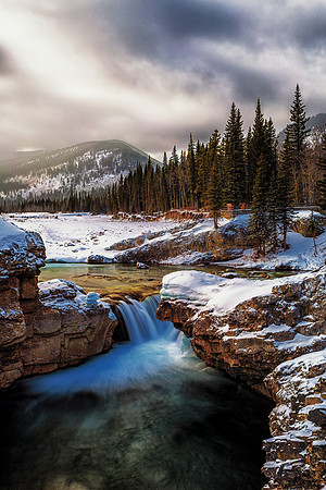 Elbow Falls in colour