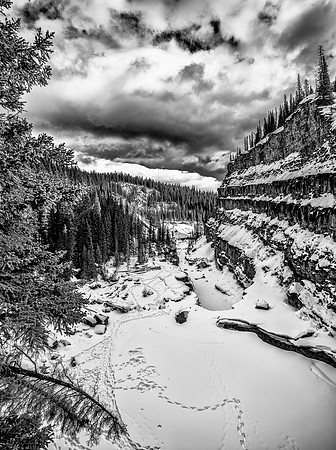 The Valley of the Bighorn River